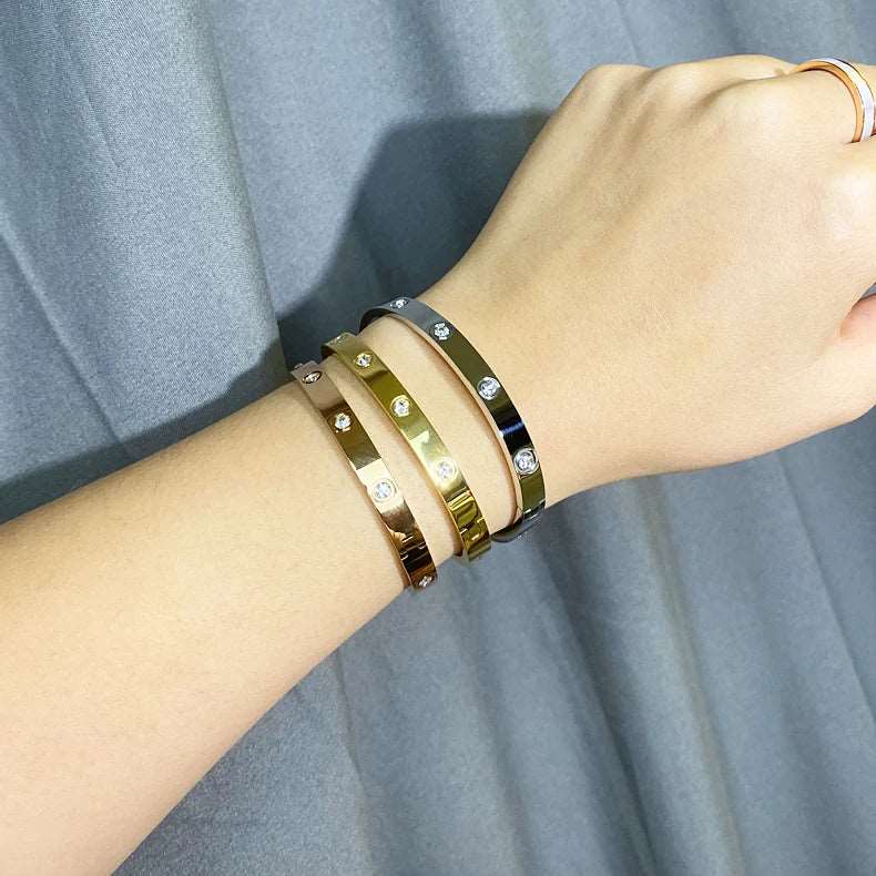 Braccialetti e braccialetti amante placcatura in oro per le donne braccialetto coppia zirconi affascinanti 2023 nuovi regali di gioielli di lusso alla moda