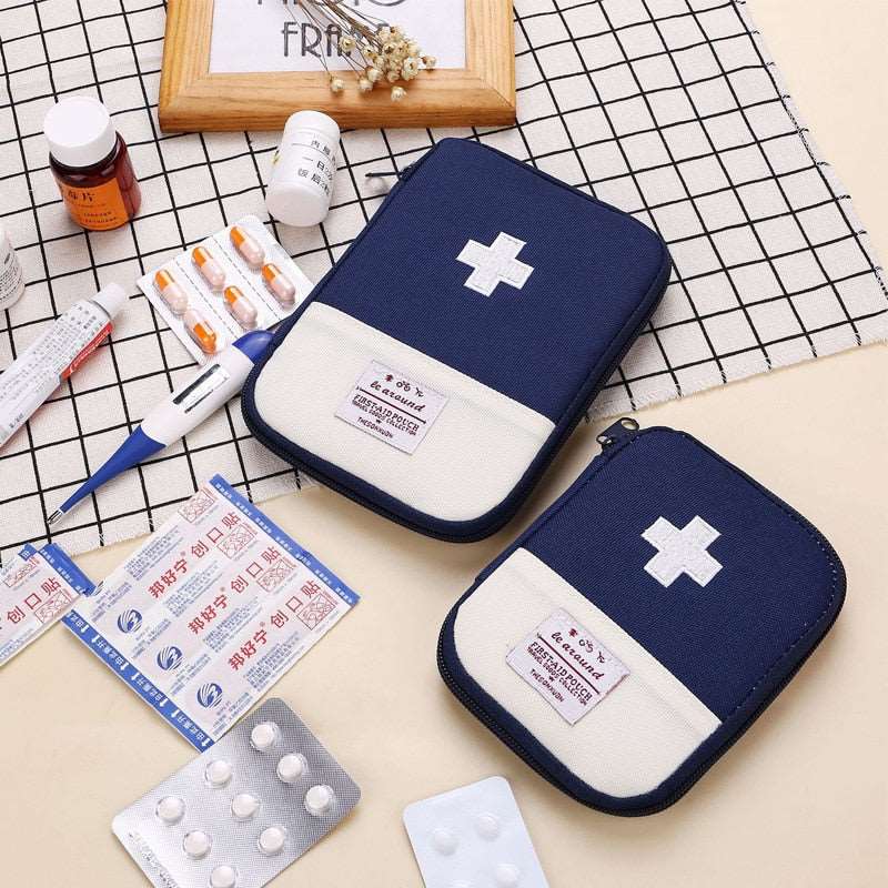 2 Colors Portable First Aid Kit For Home Outdoor Travel Camping Emergency Medical Bag Small Carrying Medical Treatment Packs