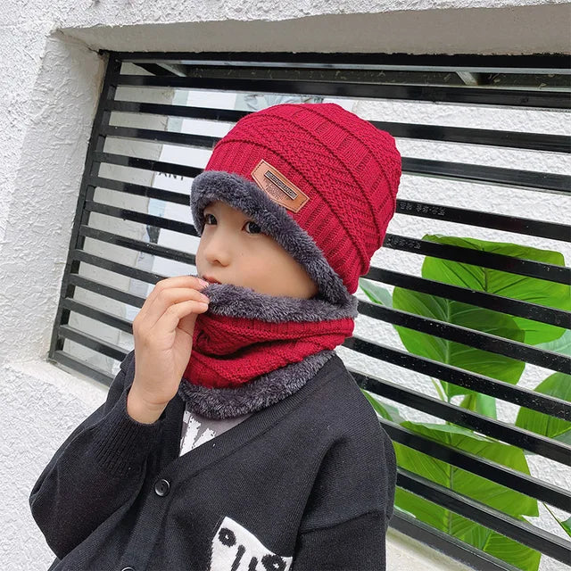 Nuovo cappello lavorato a maglia invernale per bambini più sciarpa calda