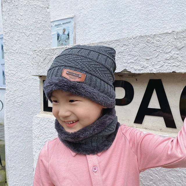 Nuovo cappello lavorato a maglia invernale per bambini più sciarpa calda