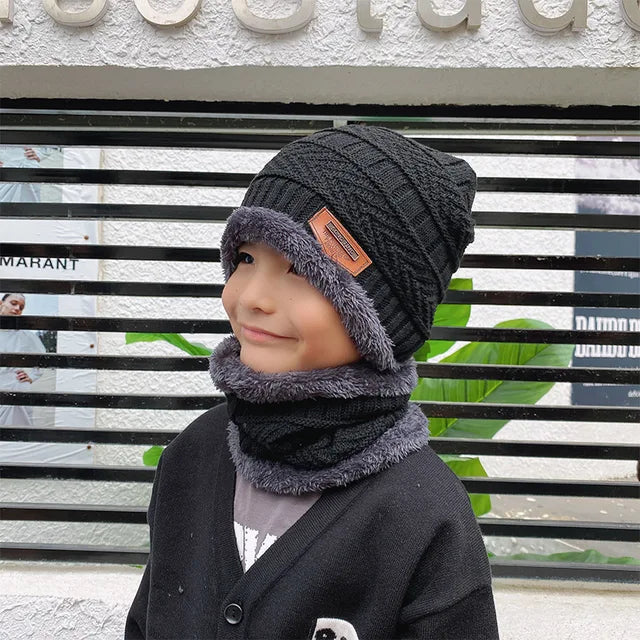 Nuovo cappello lavorato a maglia invernale per bambini più sciarpa calda