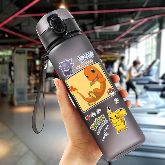 Pokemon 560ML tazza d'acqua Anime portatile carino Pikachu plastica cartone animato sport all'aria aperta bottiglia d'acqua di grande capacità regali