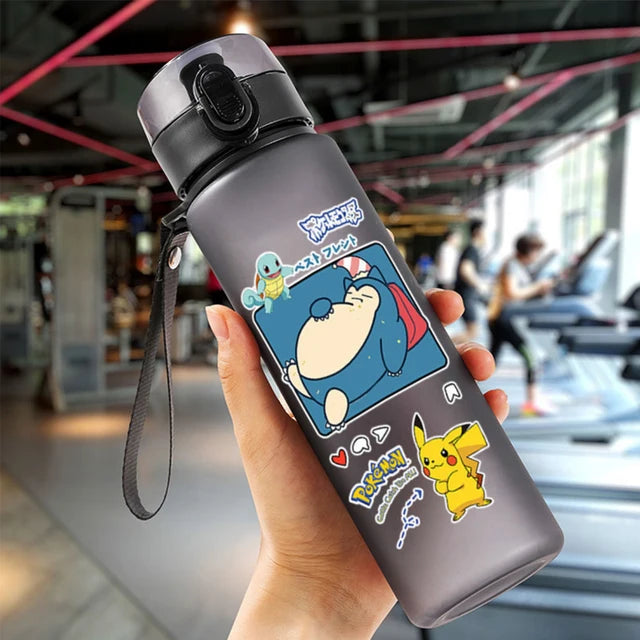 Pokemon 560ML tazza d'acqua Anime portatile carino Pikachu plastica cartone animato sport all'aria aperta bottiglia d'acqua di grande capacità regali