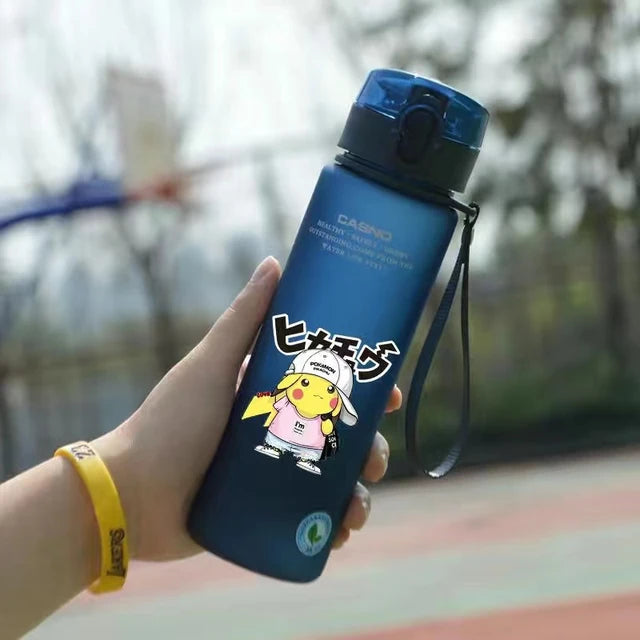 Pokemon 560ML tazza d'acqua Anime portatile carino Pikachu plastica cartone animato sport all'aria aperta bottiglia d'acqua di grande capacità regali