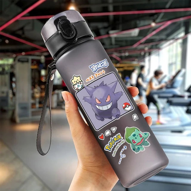 Pokemon 560ML tazza d'acqua Anime portatile carino Pikachu plastica cartone animato sport all'aria aperta bottiglia d'acqua di grande capacità regali